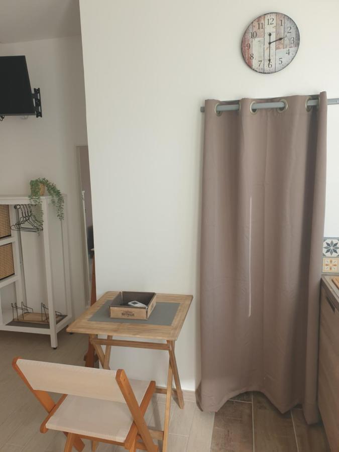 Mistral Appartements Port-Saint-Louis-du-Rhône Dış mekan fotoğraf