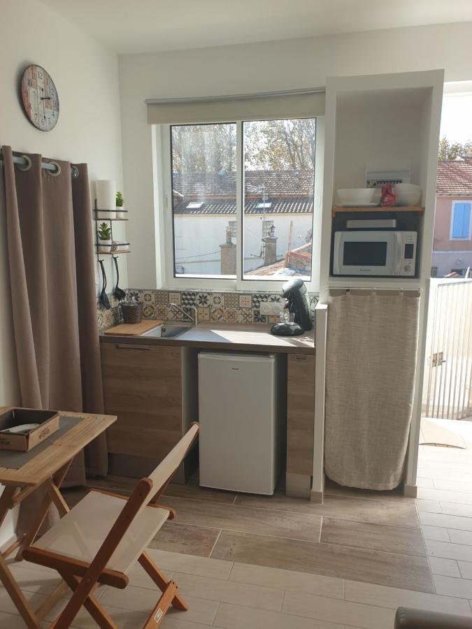 Mistral Appartements Port-Saint-Louis-du-Rhône Dış mekan fotoğraf