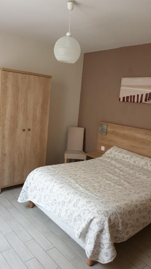 Mistral Appartements Port-Saint-Louis-du-Rhône Dış mekan fotoğraf